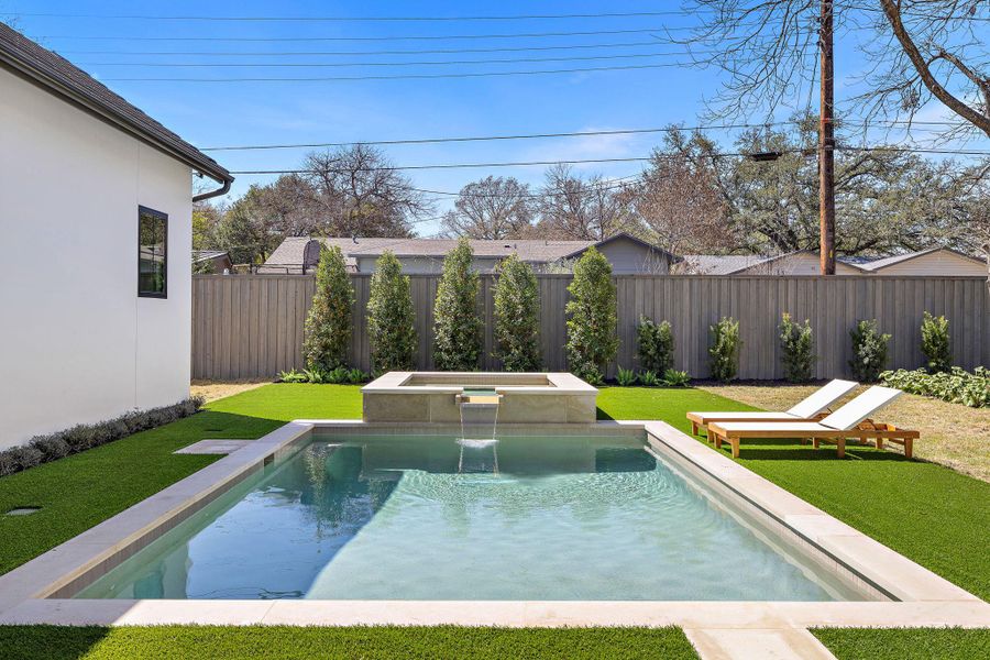 Exterior details and patio area of a home in , Austin (Image 20).