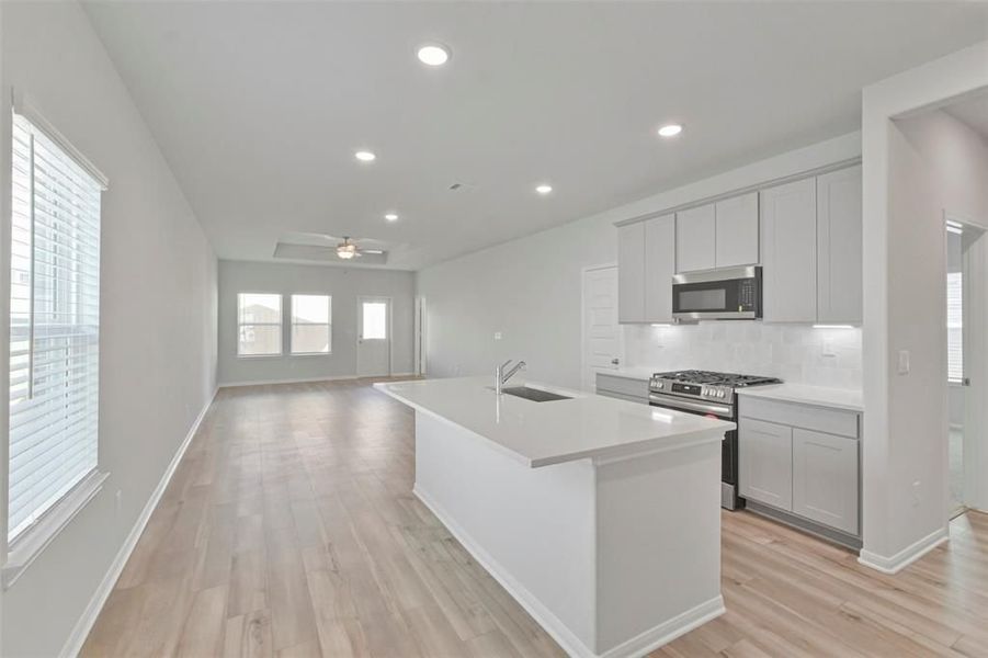 Image 39 of a home in Lakes at Black Oak.