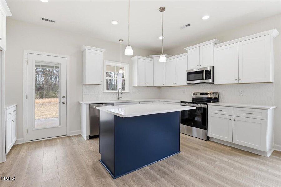 20-406 Creeks Edge Dr-20