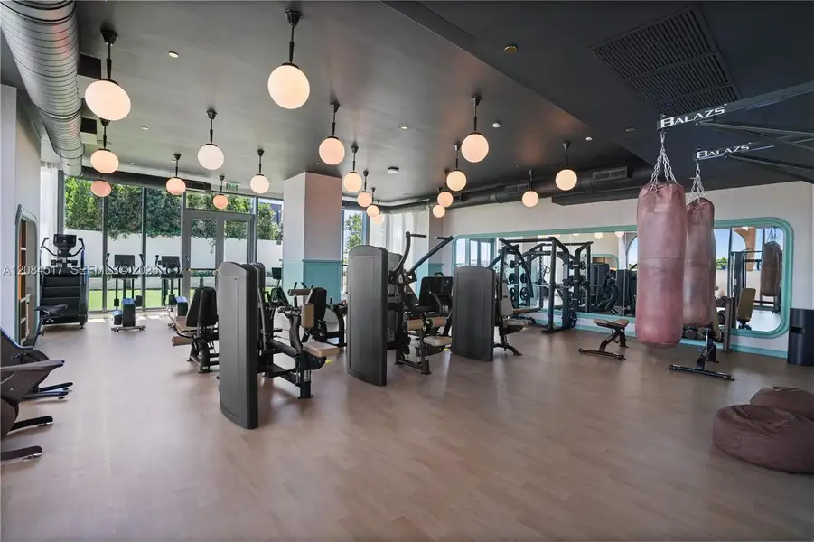 Community amenities in , Miami (Image 22).