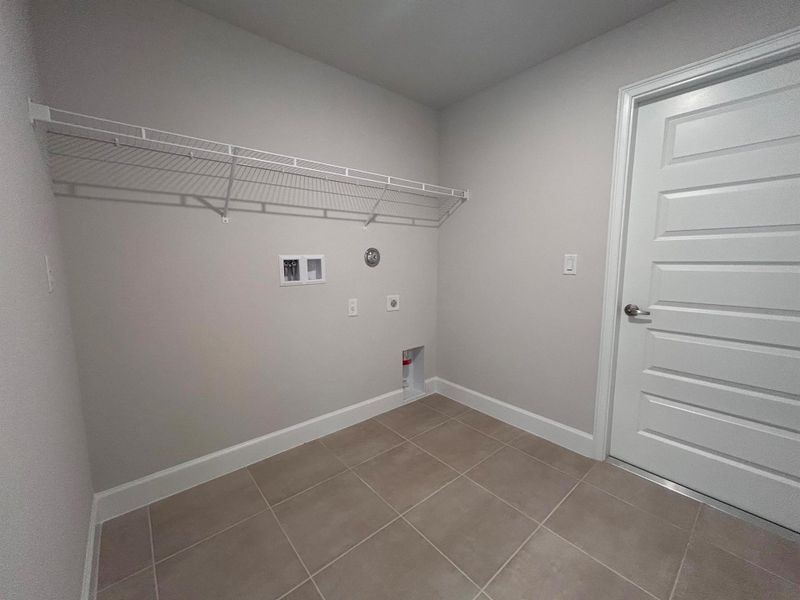 Spacious, unfurnished interior of a new home in Waterstone Villas, Fort Pierce (Image 28). Spacious, unfurnished interior of a new home in Waterstone Villas, Fort Pierce (Image 28).