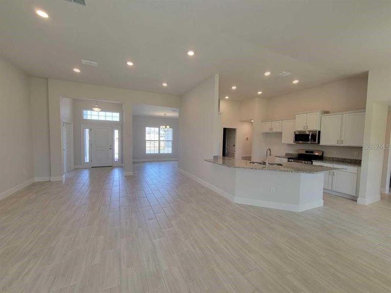 Spacious, unfurnished interior of a new home in The Pines at Citrus Springs, Citrus Springs (Image 13).
