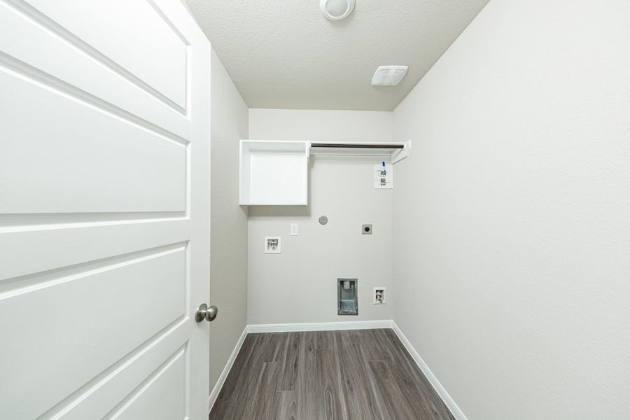 Spacious, unfurnished interior of a new home in River Ranch, Dayton (Image 20).