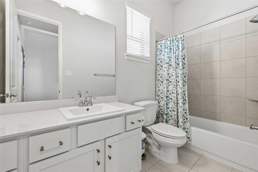 Furnished interior view inside a new home in , Georgetown (Image 20). Furnished interior view inside a new home in , Georgetown (Image 20).