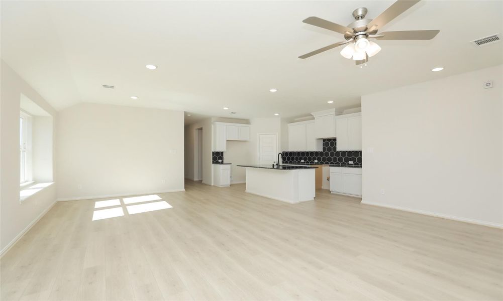 Image 32 of a home in River Ranch. Image 32 of a home in River Ranch.