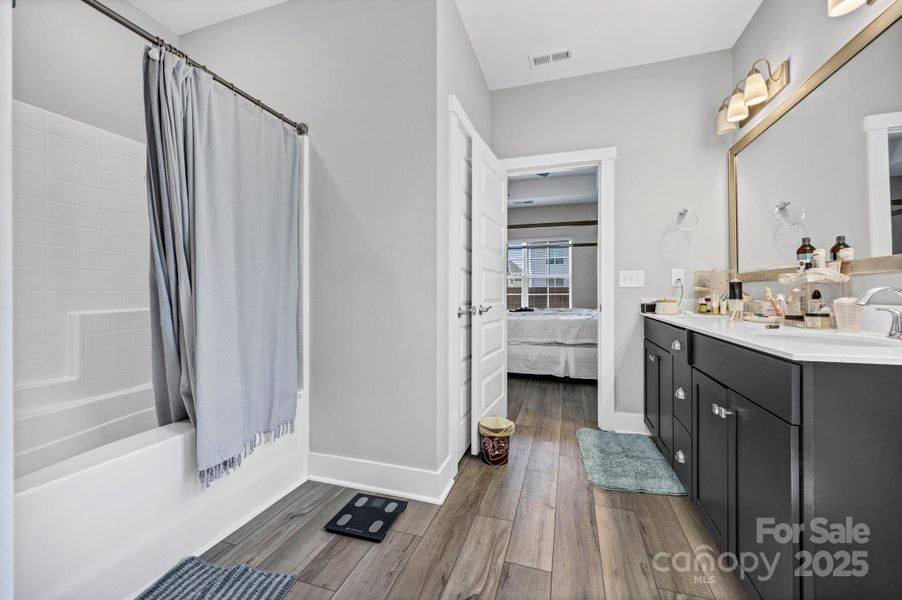 Image 30 of a home in .