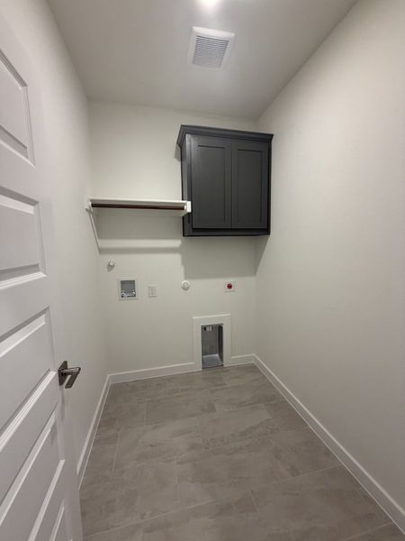 Spacious, unfurnished interior of a new home in Trail Creek, Cleburne (Image 18). Spacious, unfurnished interior of a new home in Trail Creek, Cleburne (Image 18).