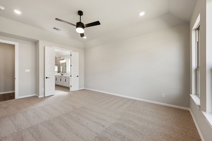 Representative unfurnished interior of a home built from the Maxwell by Ashton Woods in The Estates at La Cima, San Marcos (Image 50). Representative unfurnished interior of a home built from the Maxwell by Ashton Woods in The Estates at La Cima, San Marcos (Image 50).