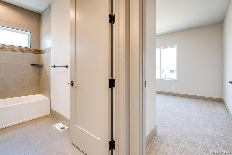 Spacious, unfurnished interior of a new home in , Pueblo (Image 15).