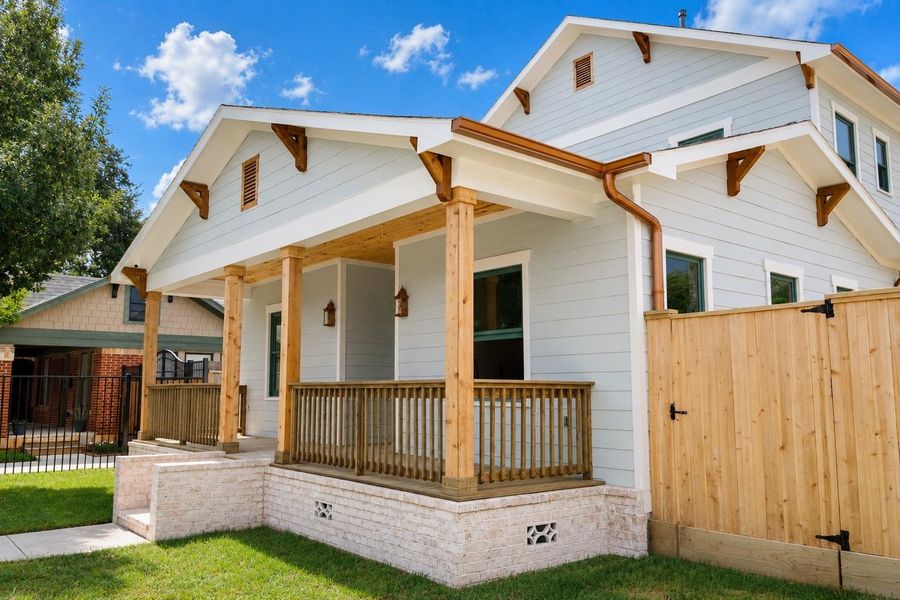 Exterior details and patio area of a home in , Houston (Image 8).