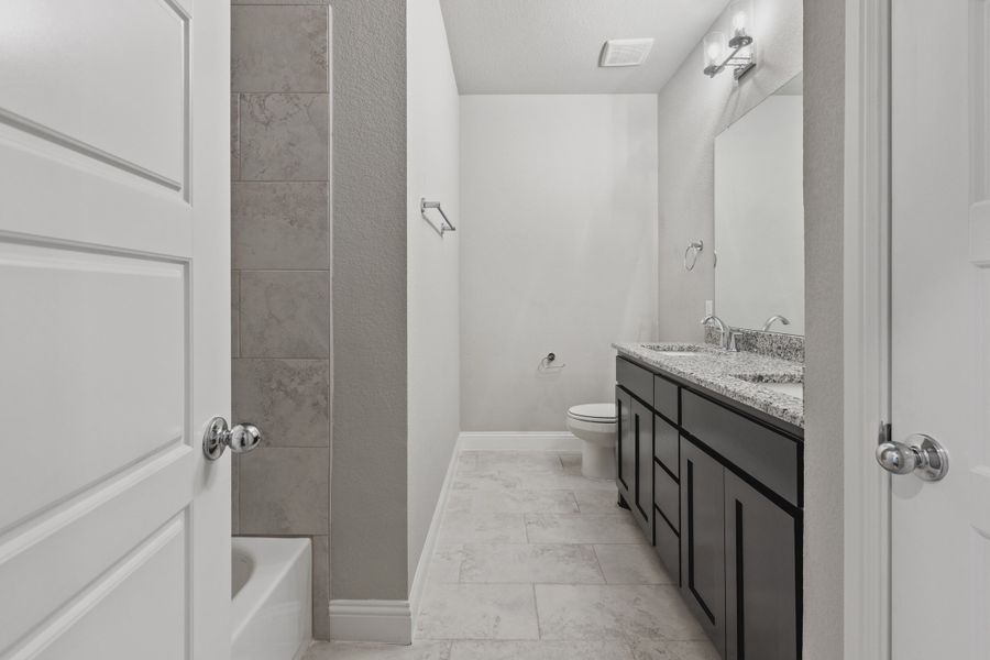 Representative furnished interior of a home built from the The Harper by Doug Parr Custom Homes in Spring Valley Ranch, Paradise (Image 19).