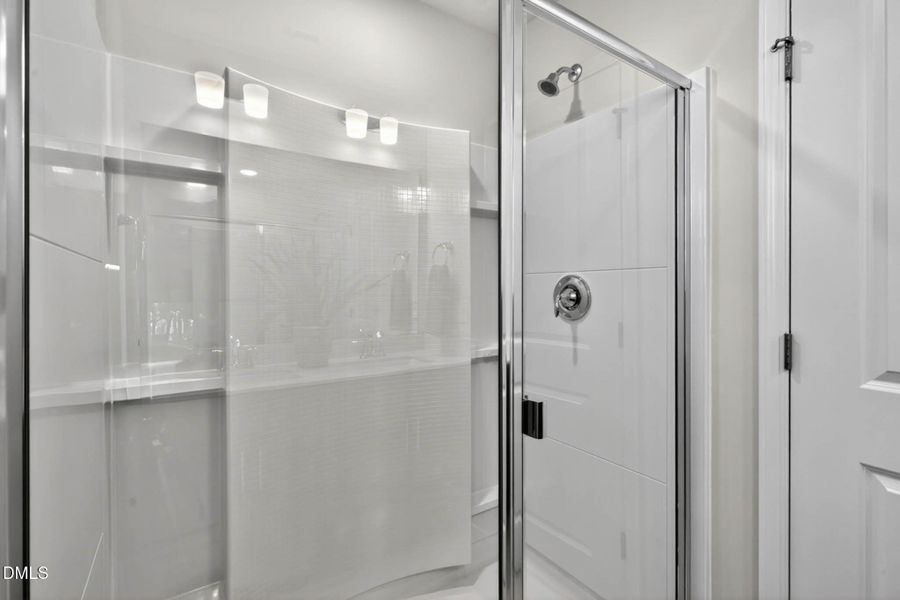 DC 30 Owners Shower-1 DC 30 Owners Shower-1