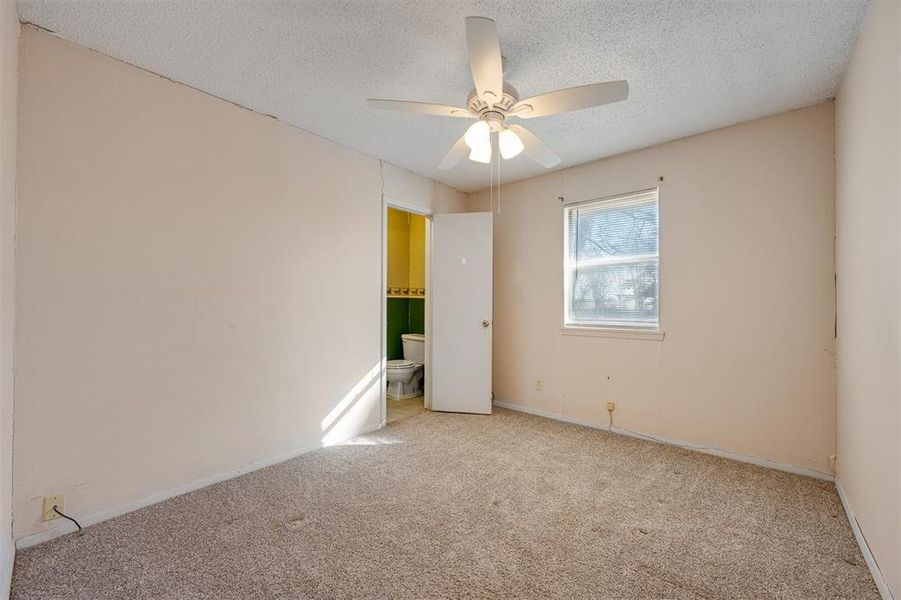 Spacious, unfurnished interior of a new home in , Blossom (Image 12).