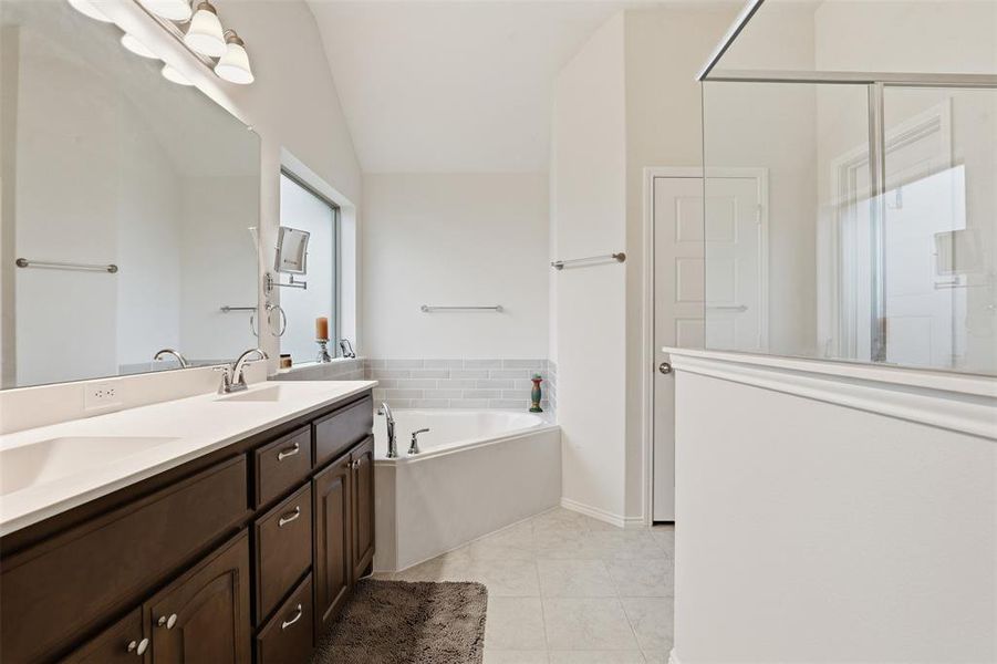 Furnished interior view inside a new home in Chisholm Hills, Cleburne (Image 34).