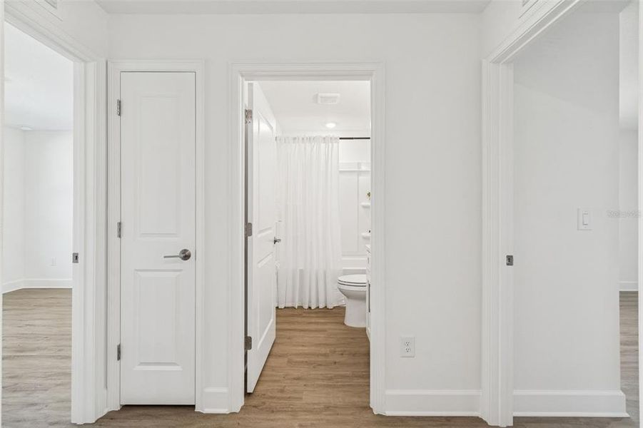 Spacious, unfurnished interior of a new home in , Spring Hill (Image 54).