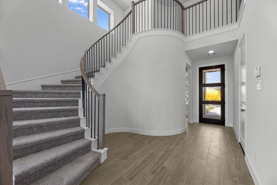 Spacious, unfurnished interior of a new home in Sienna, Missouri City (Image 16). Spacious, unfurnished interior of a new home in Sienna, Missouri City (Image 16).