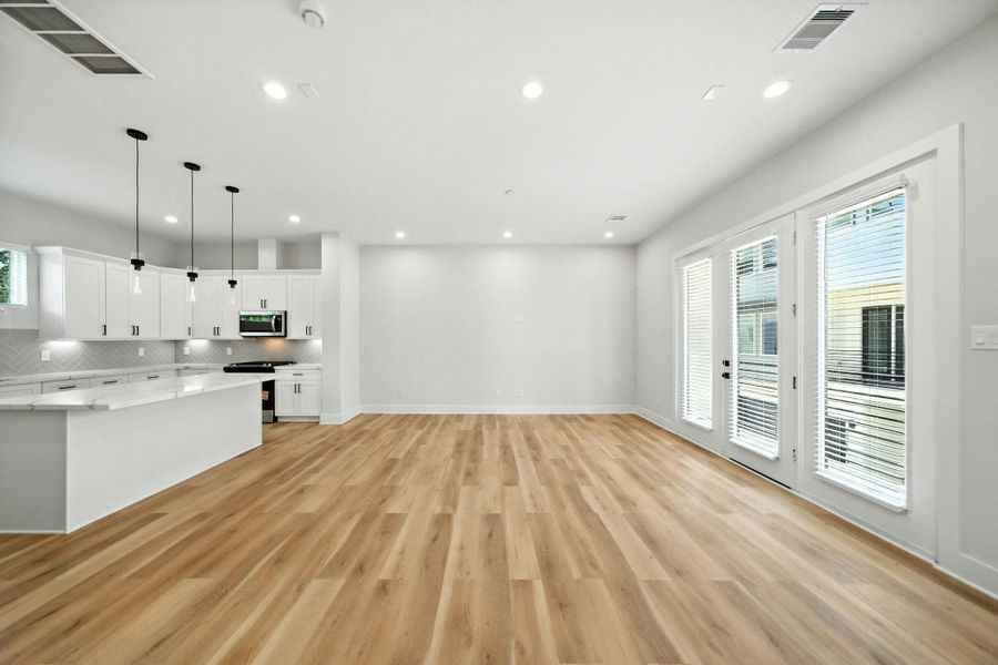 Image 31 of a home in Bauer Crossing. Image 31 of a home in Bauer Crossing.