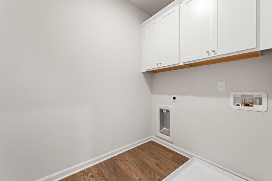 Furnished interior view inside a new home in Oakhurst Manor, McDonough (Image 4). Furnished interior view inside a new home in Oakhurst Manor, McDonough (Image 4).