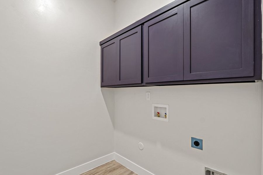 Spacious, unfurnished interior of a new home in Paseo Del Este Unit 9, El Paso (Image 37). Spacious, unfurnished interior of a new home in Paseo Del Este Unit 9, El Paso (Image 37).