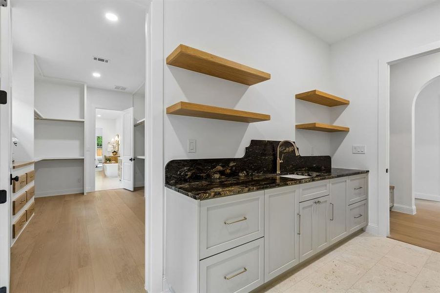 Furnished interior view inside a new home in , Dallas (Image 14).