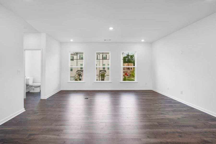 Image 20 of a home in Somerset at Veterans Memorial.