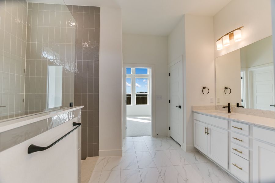 Owner's Bath Owner's Bath