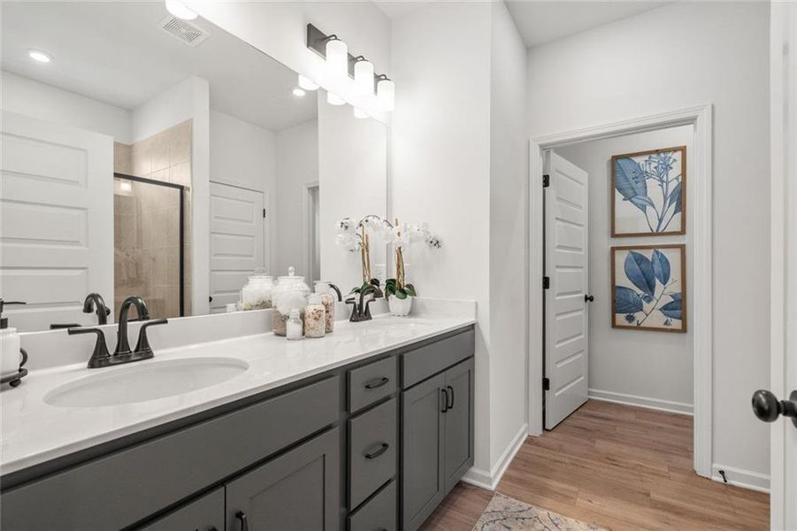 Furnished interior view inside a new home in Saddle Ridge, Calhoun (Image 22).