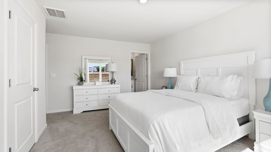 Furnished interior view inside a new home in Tanglewood Townes, Greenville (Image 30).
