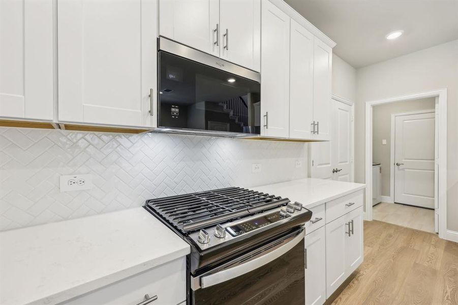 Photo is not of the actual home, but is an inspirational photo of builder’s model home and may depict options, furnishings, and/or decorator features that are not included.