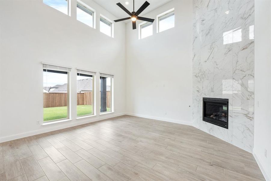 Spacious, unfurnished interior of a new home in Sonoma Verde, Rockwall (Image 31). Spacious, unfurnished interior of a new home in Sonoma Verde, Rockwall (Image 31).