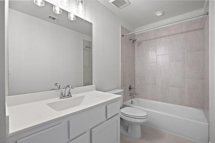 Furnished interior view inside a new home in Parmer Ranch, Georgetown (Image 9).