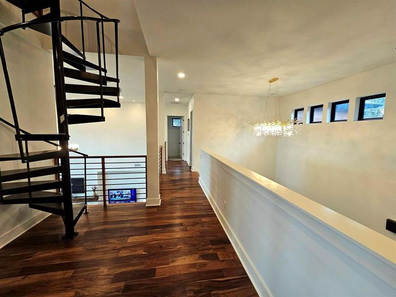 Spacious, unfurnished interior of a new home in , Cedar Hill (Image 19).