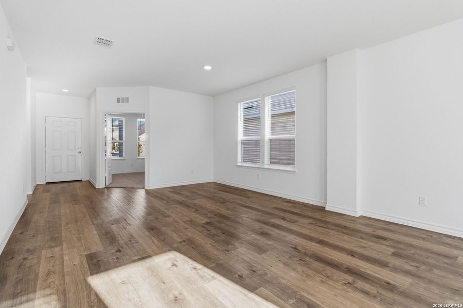 Spacious, unfurnished interior of a new home in Davis Ranch, Helotes (Image 40). Spacious, unfurnished interior of a new home in Davis Ranch, Helotes (Image 40).