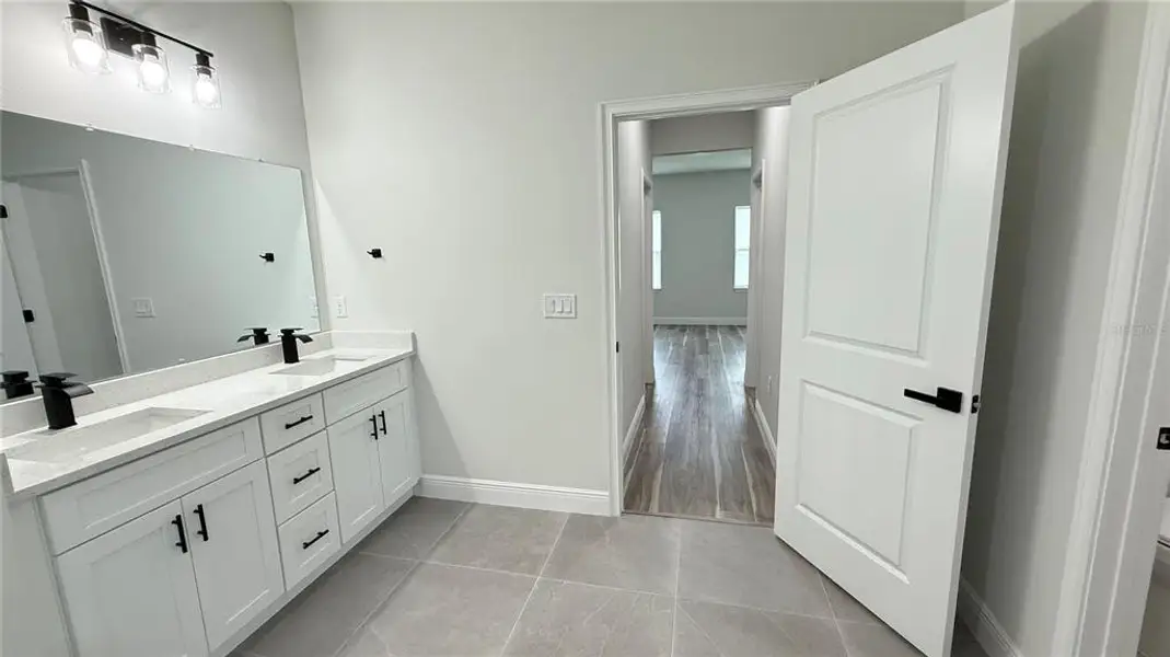 Furnished interior view inside a new home in , Ocala (Image 6).