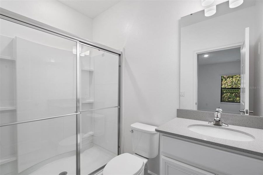 Furnished interior view inside a new home in , Orlando (Image 32).