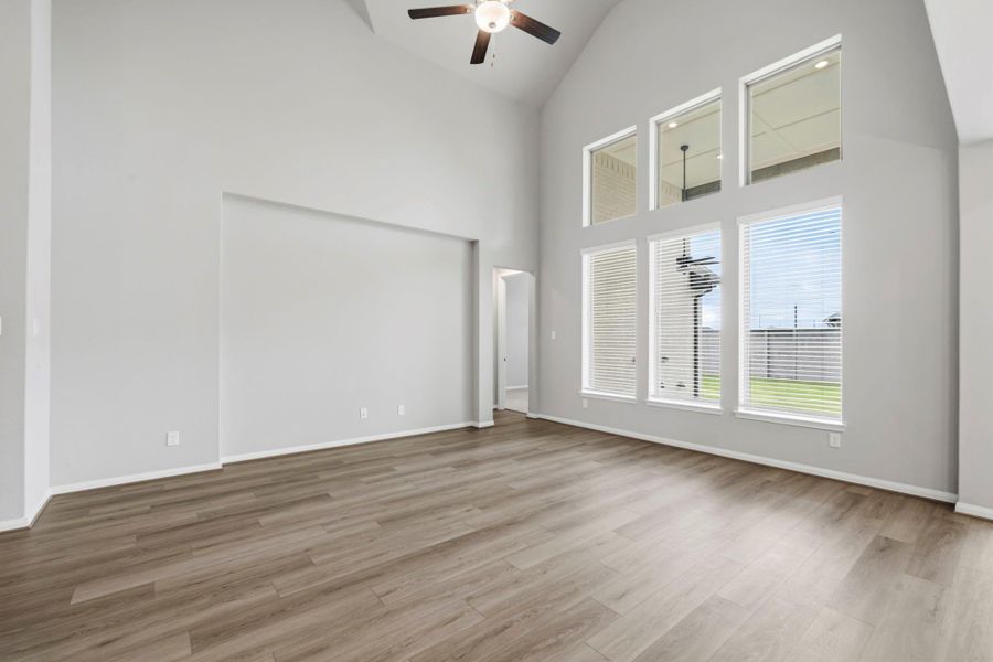 Spacious, unfurnished interior of a new home in Legacy, League City (Image 19). Spacious, unfurnished interior of a new home in Legacy, League City (Image 19).