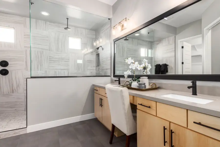 Furnished interior view inside a new home in Stonehaven, Glendale (Image 4).