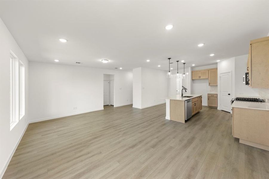 10. 1819 Bachman - Dining (2)