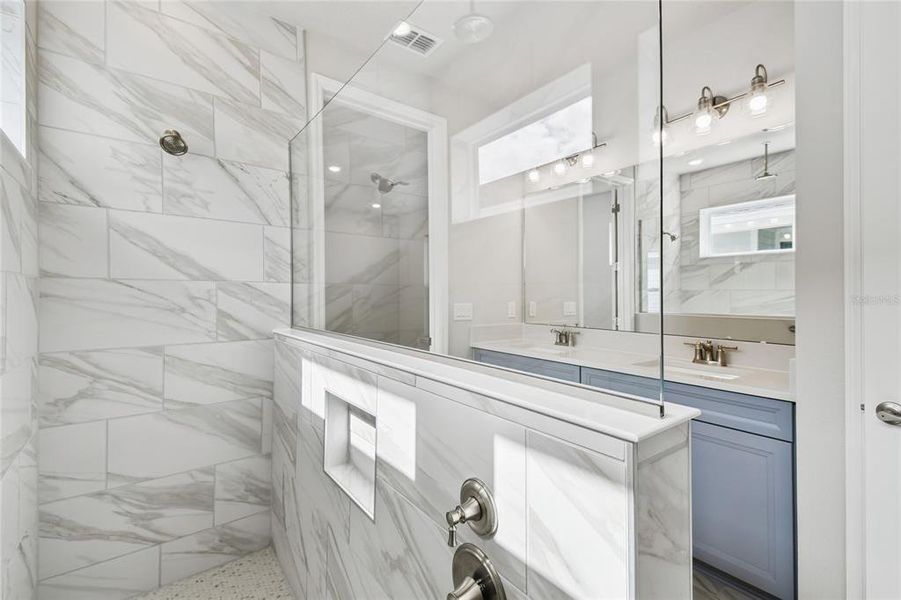 Furnished interior view inside a new home in Weslyn Park in Sunbridge 34', St. Cloud (Image 13).