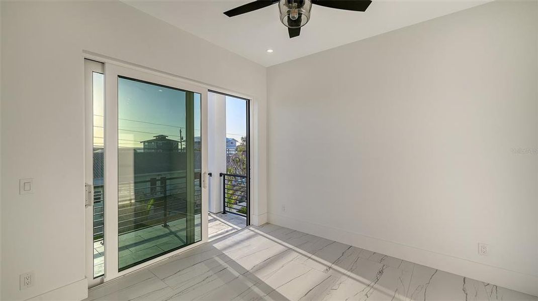 Spacious, unfurnished interior of a new home in , Englewood (Image 21).