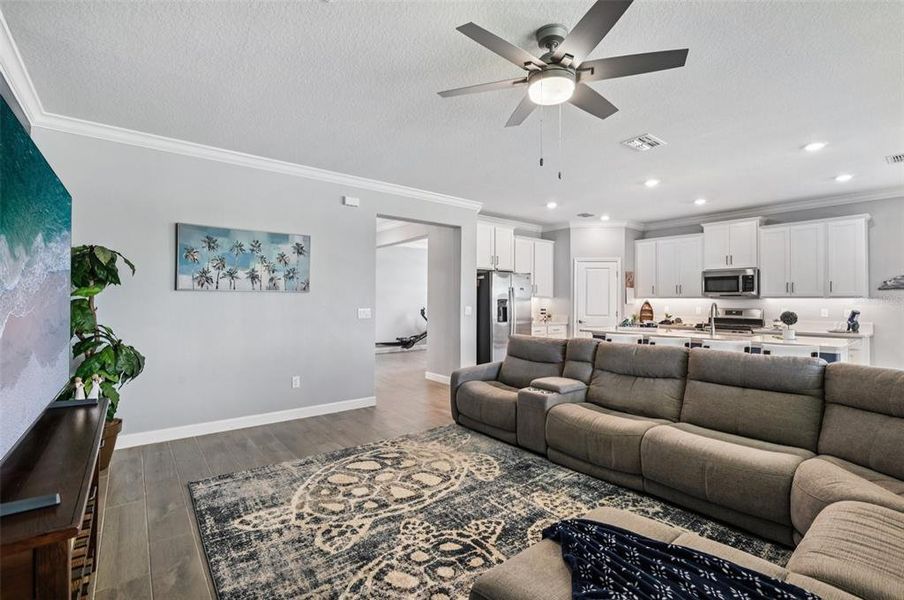 Furnished interior view inside a new home in , Wimauma (Image 44). Furnished interior view inside a new home in , Wimauma (Image 44).