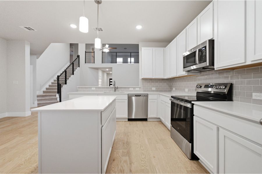 Furnished interior view inside a new home in Hunters Glen, Jarrell (Image 8).