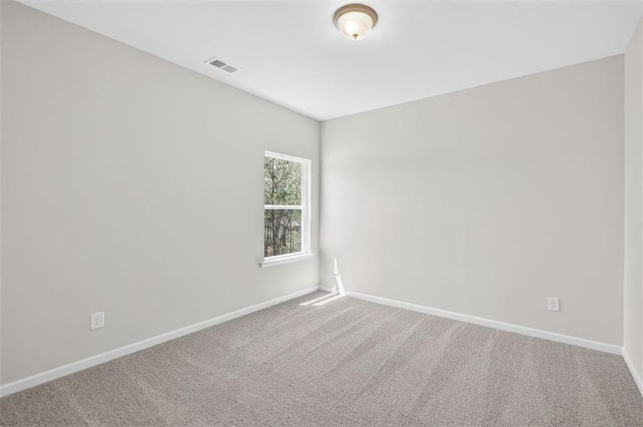 Spacious, unfurnished interior of a new home in Evergreen at Lakeside, Temple (Image 33).