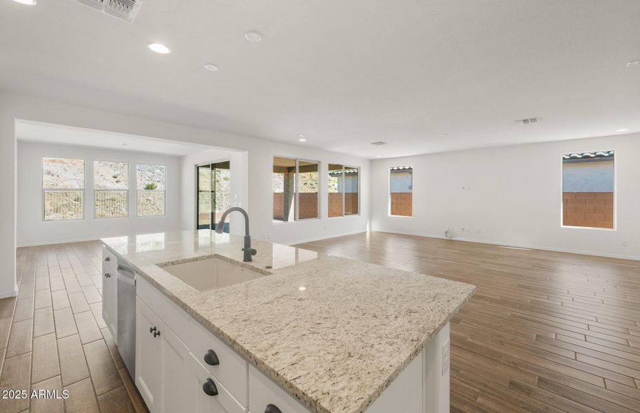 Kitchen/Cafe/Gathering Room