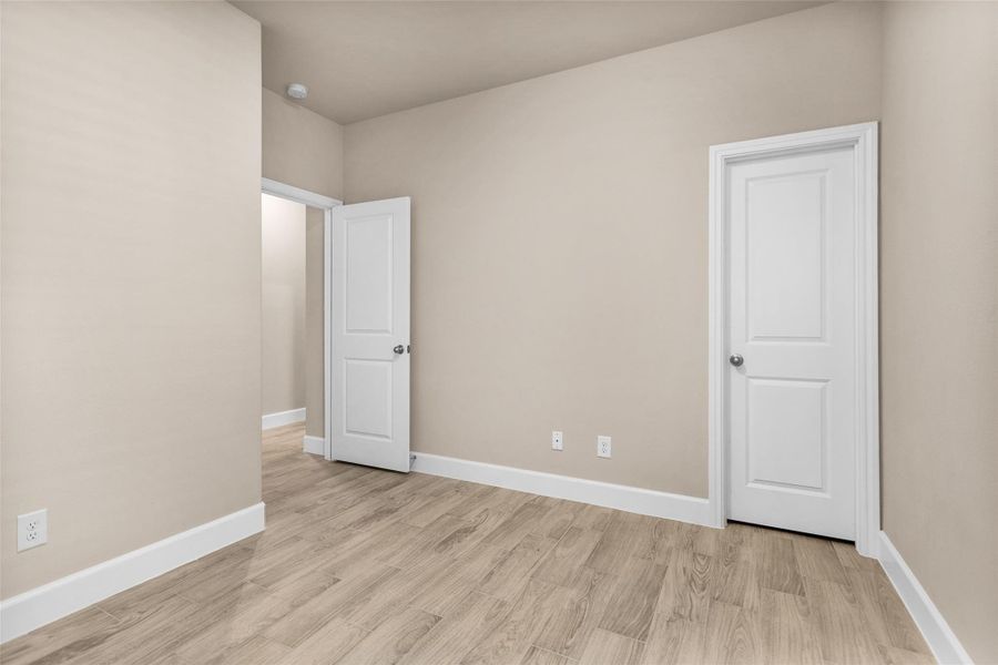 Spacious, unfurnished interior of a new home in , Willis (Image 37).