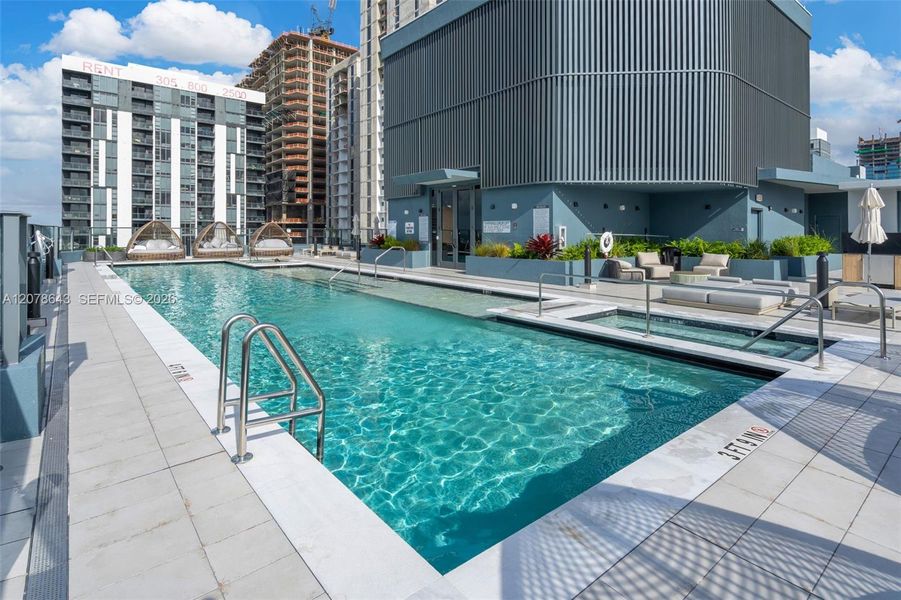 Condo located in Miami, FL showcasing its design and architecture (Image 35).