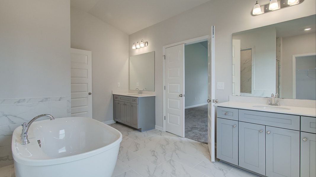 Representative furnished interior of a home built from the Henry II by DRB Homes in Grandview at Millers Mill, Stockbridge (Image 19).