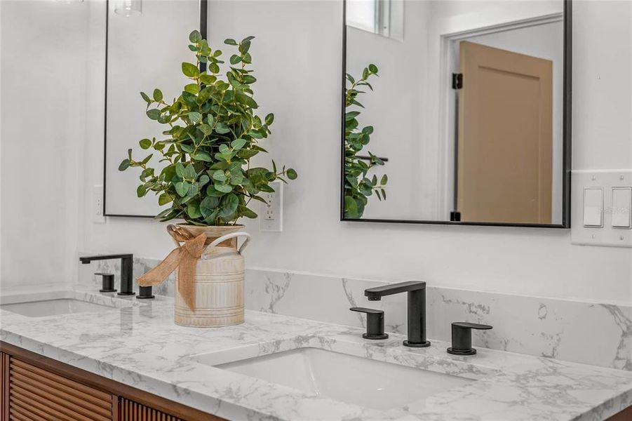 Image 29 of a home in .