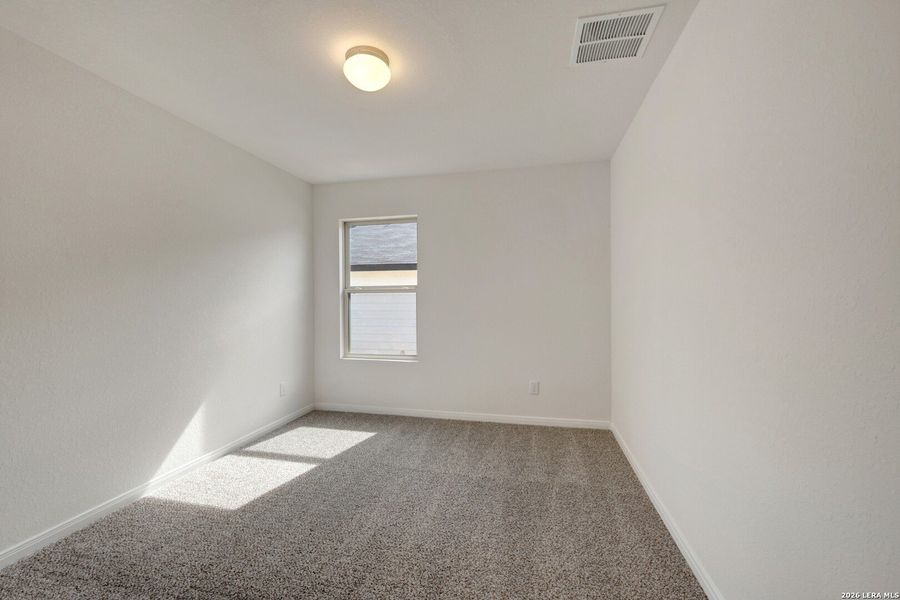 Spacious, unfurnished interior of a new home in Greenspoint Heights, Seguin (Image 24).