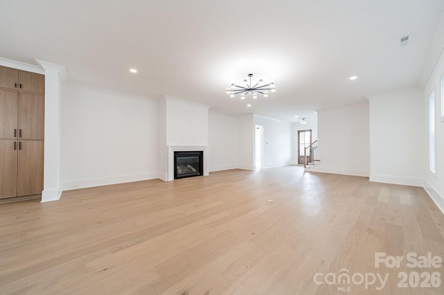 Spacious, unfurnished interior of a new home in , Davidson (Image 24).